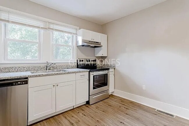 Foto del edificio - 105 Phillips St