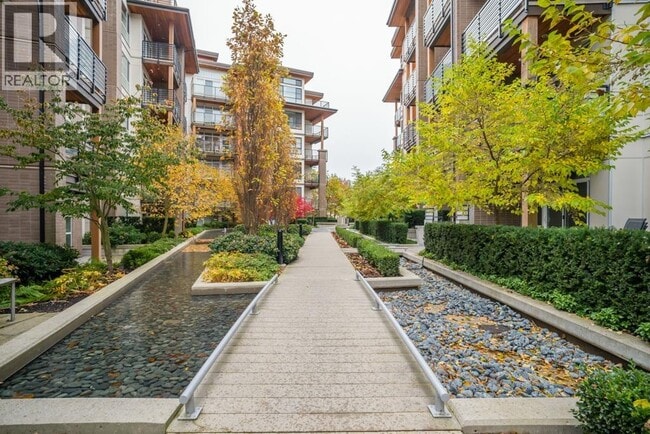 Building Photo - 5983 Gray Ave