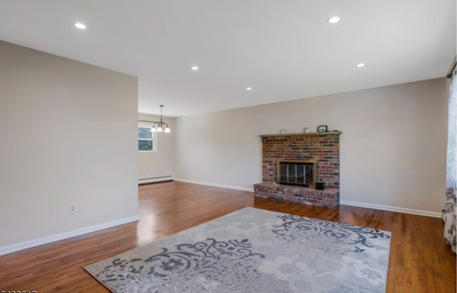 Foto del edificio - 944 Victor St