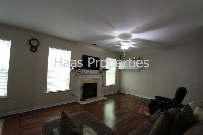 Building Photo - 123 Stoney Creek Pky