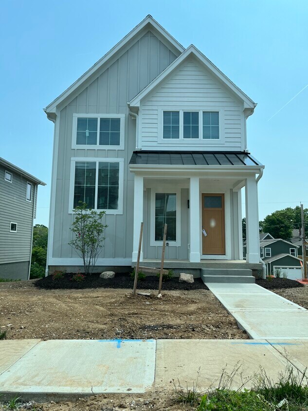 Primary Photo - 2523 Forest Ave