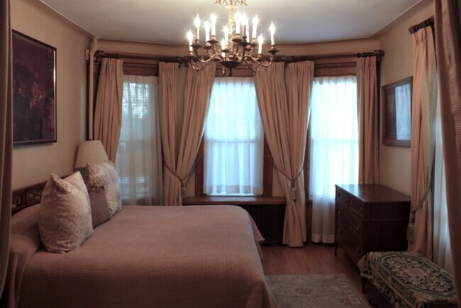 Master Bedroom - 85-15 109th St