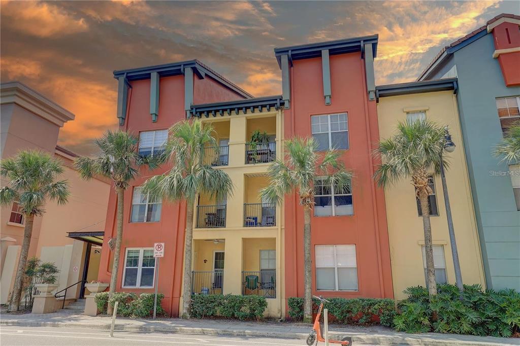 Foto principal - 2402 W Azeele St