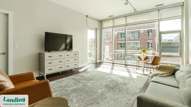 Foto del edificio - 1222 W Madison St