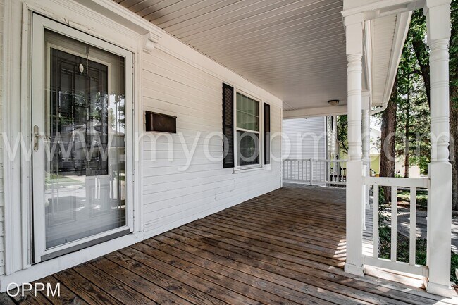 Foto del edificio - 4 br, 2 bath House - 3416 Burt St