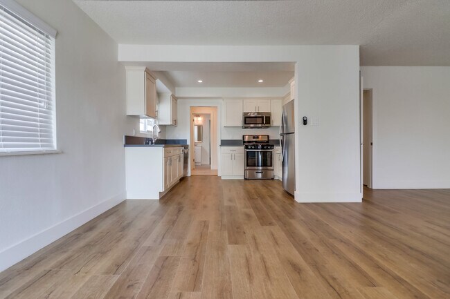 Foto del edificio - 11506 Truro Ave