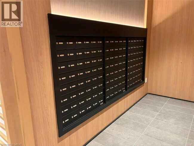 Photo du bâtiment - 720 Whitlock Ave