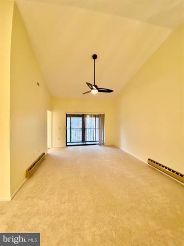 Building Photo - 15311 Pine Orchard Dr