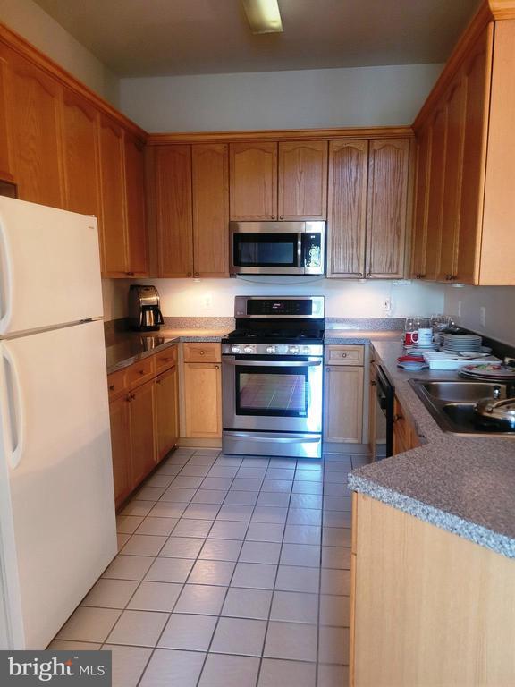 Foto del edificio - 2710 Bellforest Ct