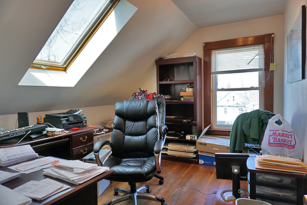 Primary Photo - 83 Brown St