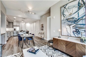 Foto del edificio - 9758 Katy Fwy