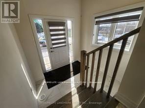 Photo du bâtiment - 305-305 Garner Rd W