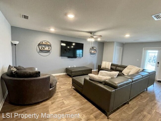 Foto del edificio - 4 br, 2 bath House - 3922 Whitehead Blvd