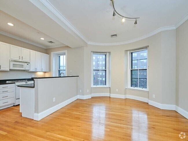 Building Photo - 754 Tremont St