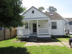 Building Photo - 606 23rd St