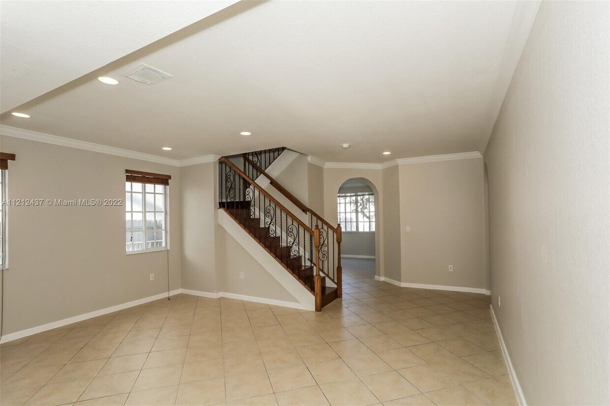 27521 SW 139th Plz, Homestead, FL 33032 House for Rent in Homestead