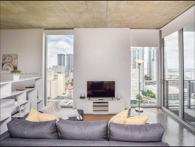 Foto del edificio - 151 SE 1st St