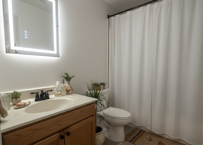 Foto del edificio - 614 Salls Rd