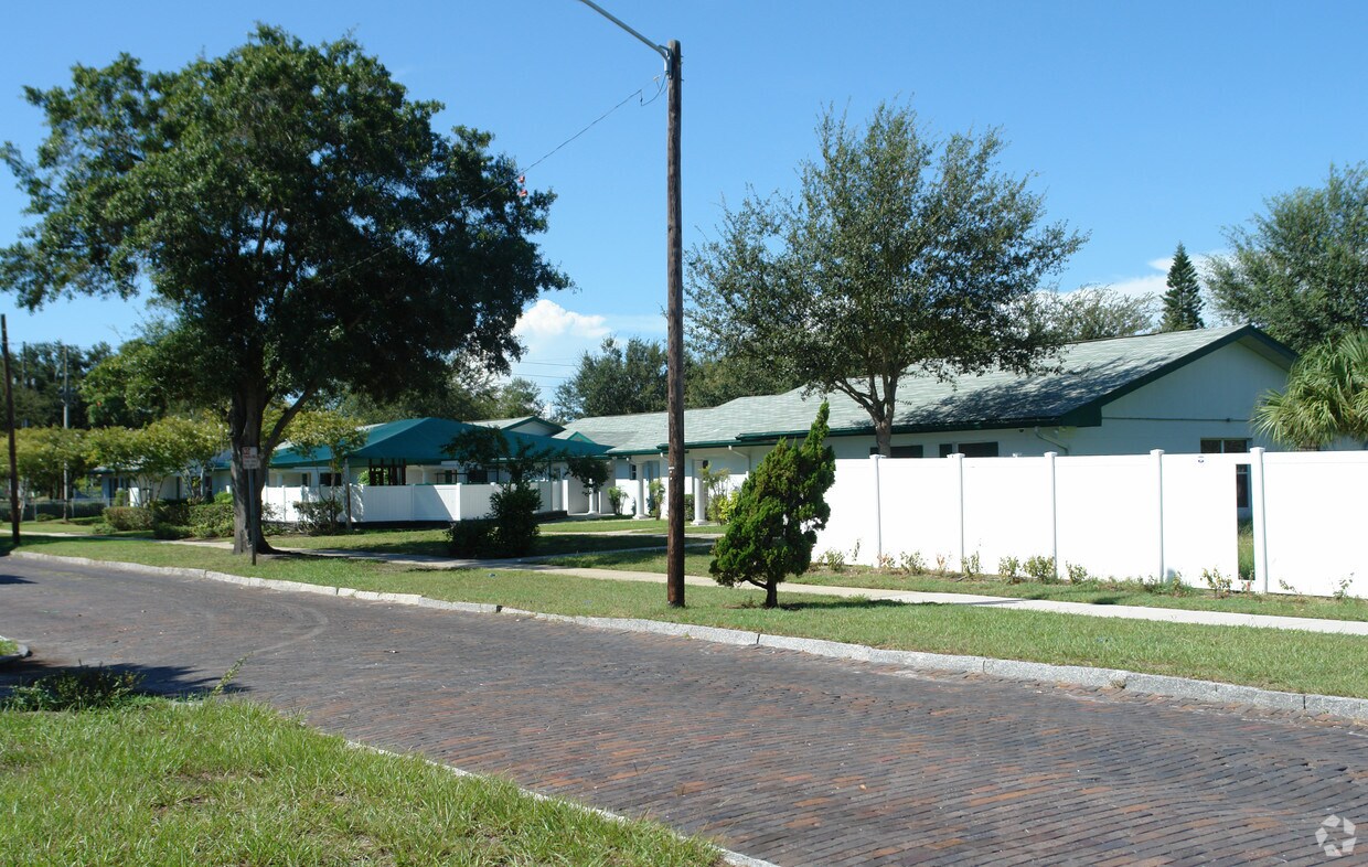 Foto del edificio - 736 13th St N