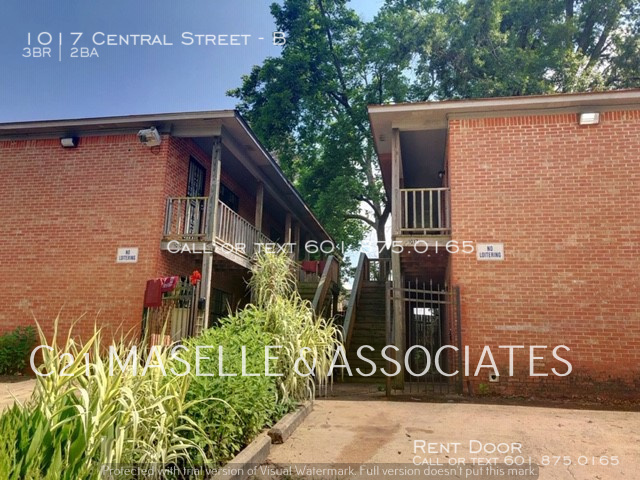 Primary Photo - 3 Bed/1.5 Bath COMPLETELY UPDATED Apartments