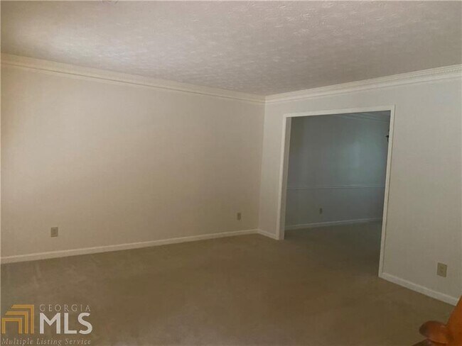 Building Photo - 2208 Heritage Trace Dr