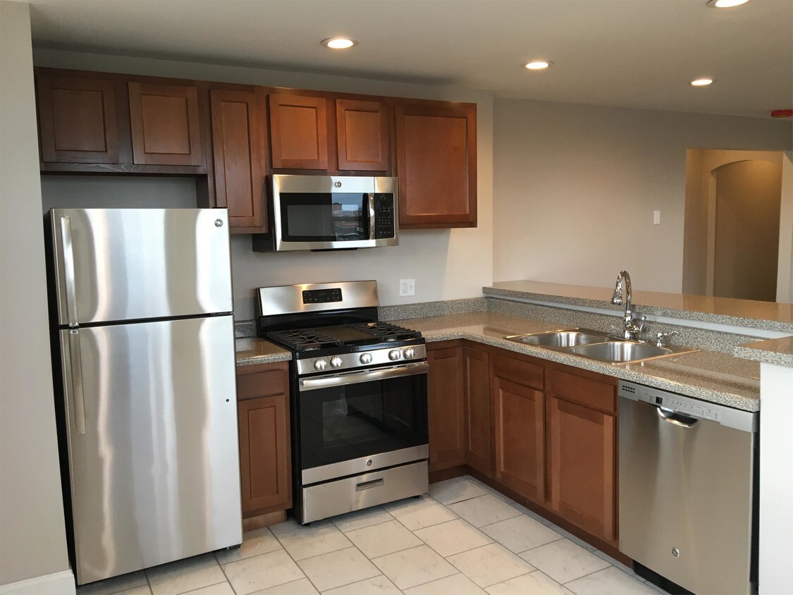 Foto principal - 932 9th Ave