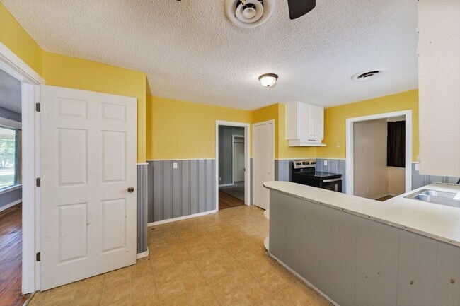 Foto del edificio - 1002 Lowrie St