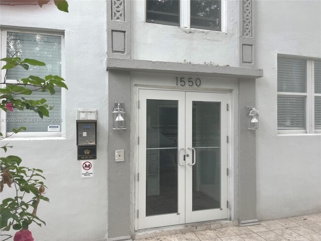 Building Photo - 1550 Drexel Ave