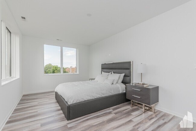 Foto del edificio - 2553 W Fullerton Ave