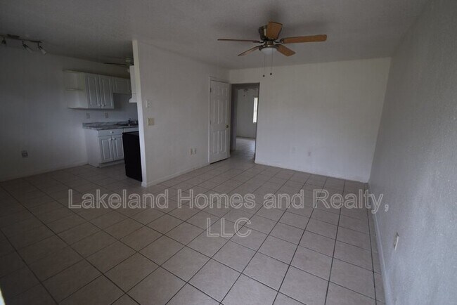 Foto del edificio - 503 Twin Pines Ln