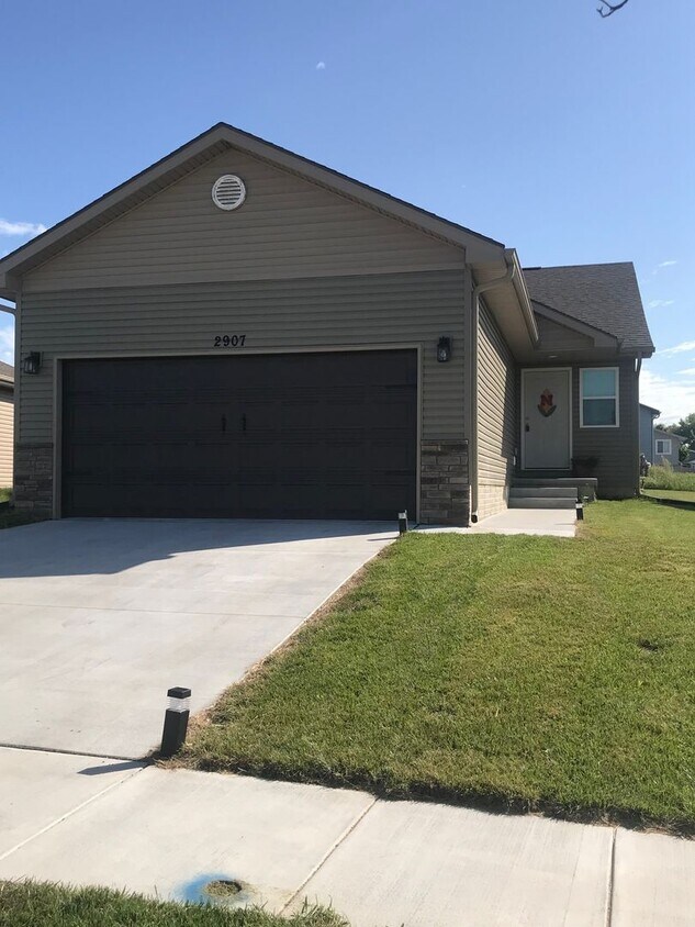 Primary Photo - Must see... newer rental just built in the...