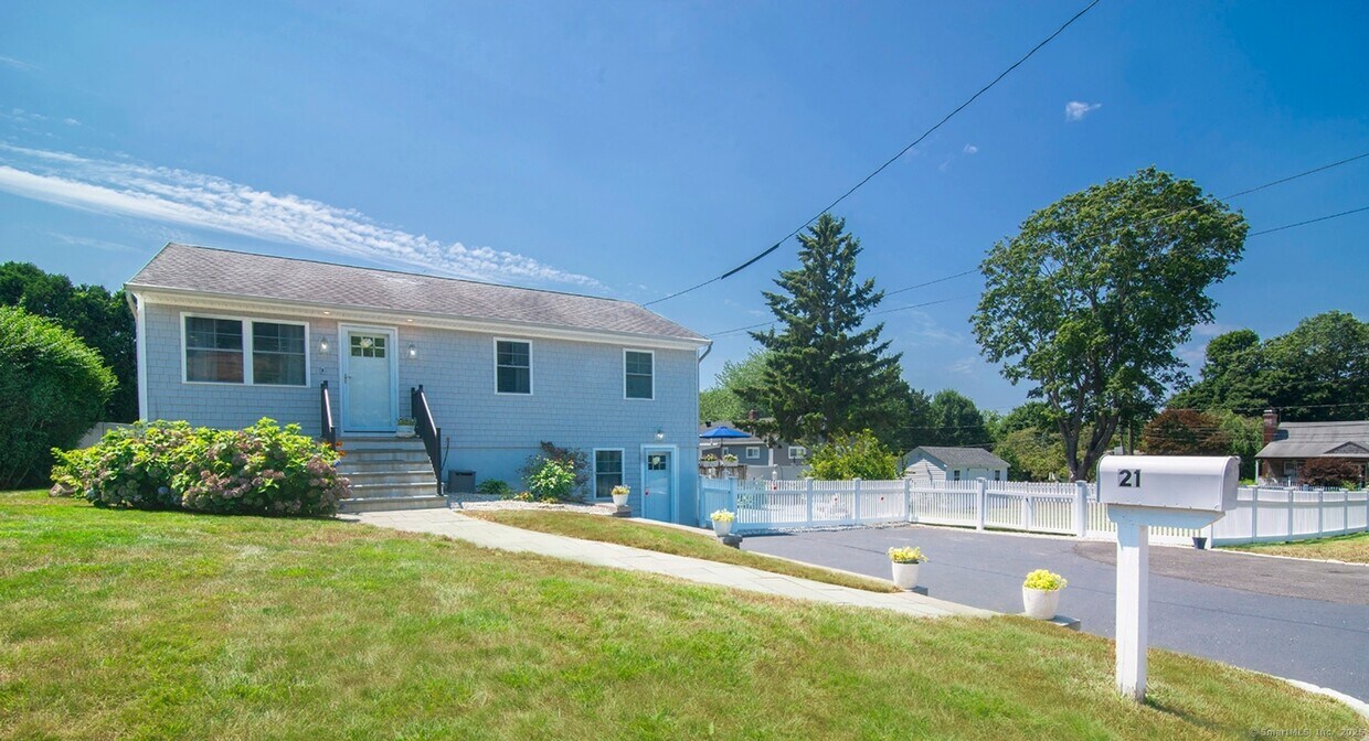 Foto principal - 21 Overlook Ave
