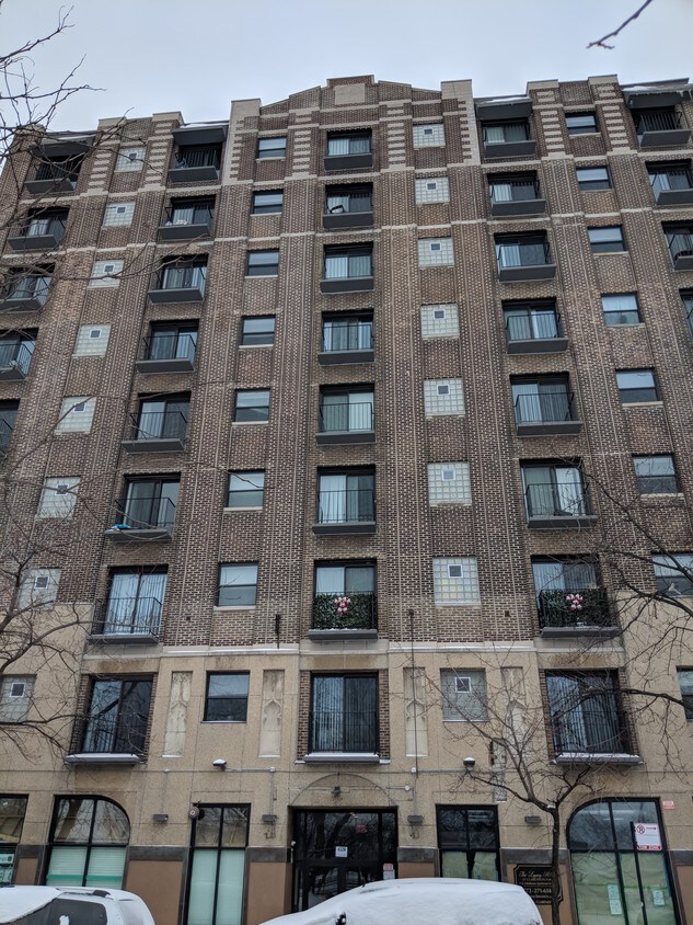 4520 N Clarendon Ave, Chicago, IL 60640 Apartments in Chicago, IL