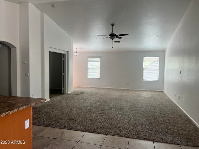 Building Photo - 14928 N 140th Ave