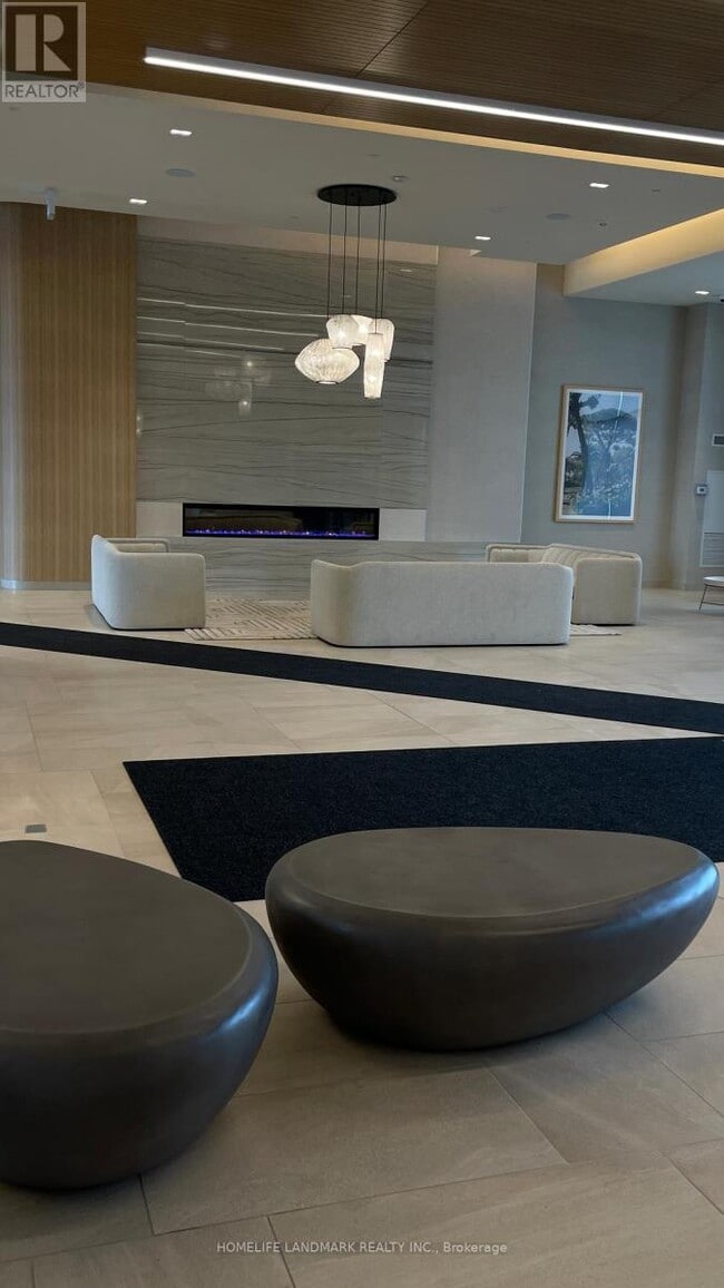 Building Photo - 8960 Jane St