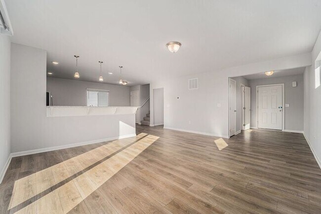 Building Photo - 2257 Richardson Ct