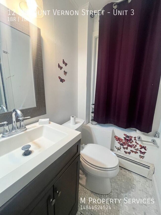 Building Photo - Cozy One Bedroom Apartment Available in La...