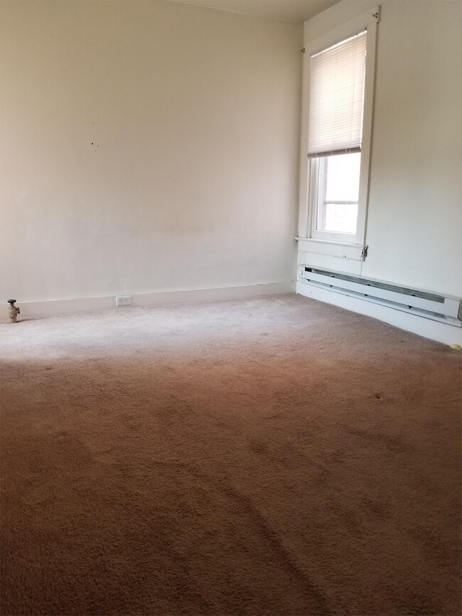 Foto del edificio - 211 W 5th St