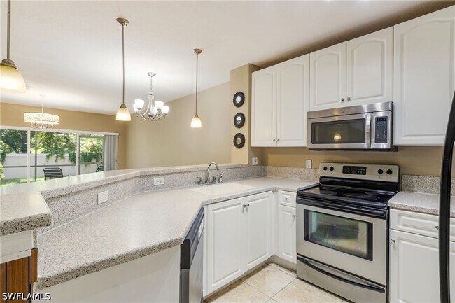 Building Photo - 8599 Athena Ct