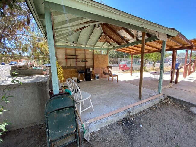 Building Photo - 3502 Laredo St