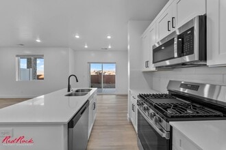 Building Photo - 5386 Avila Ln