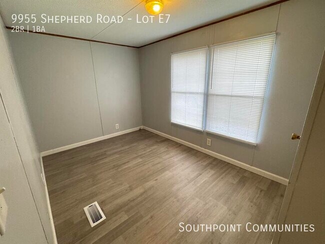 Foto del edificio - 9955 Shepherd Rd