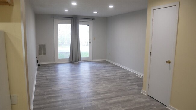 Foto del edificio - 189 Littleton Rd