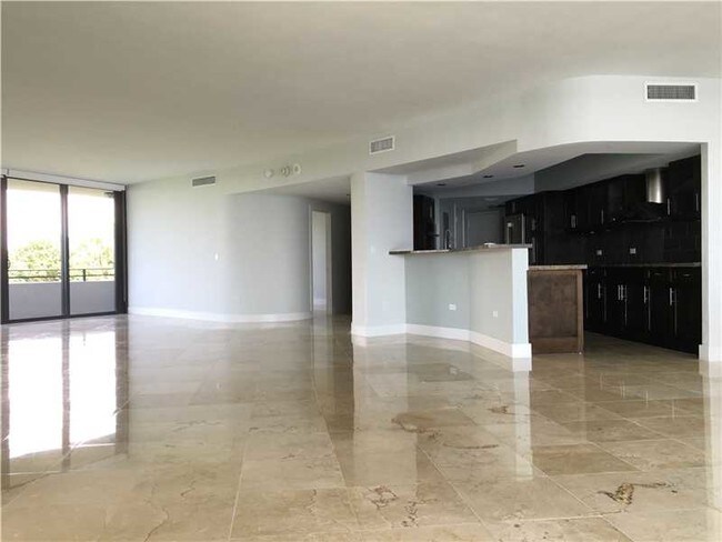 Building Photo - 720 NE 69th St