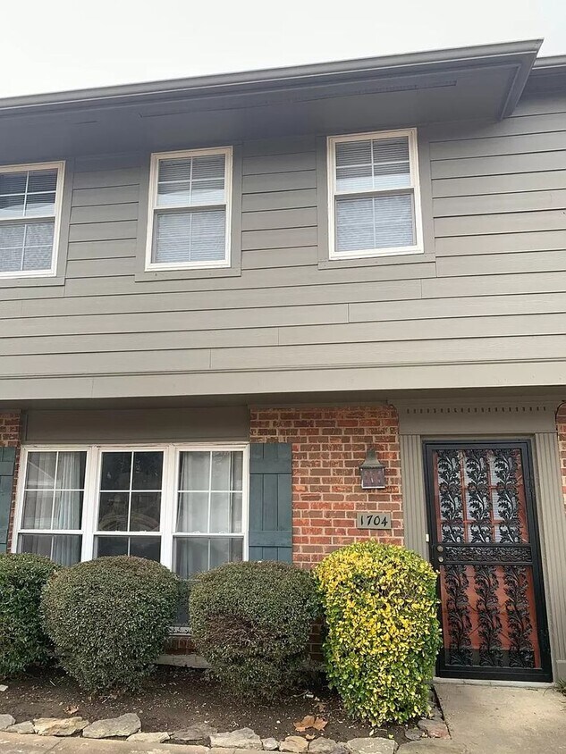 Primary Photo - 3BD/2.5BA Hobbits Glen Condo in Germantown.