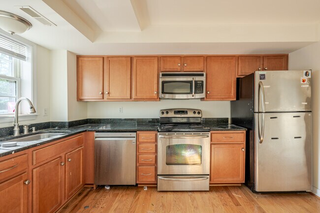 Foto del edificio - 5414 1st Pl NW