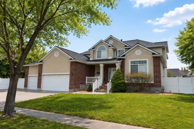 Building Photo - 2824 W Ivory Way