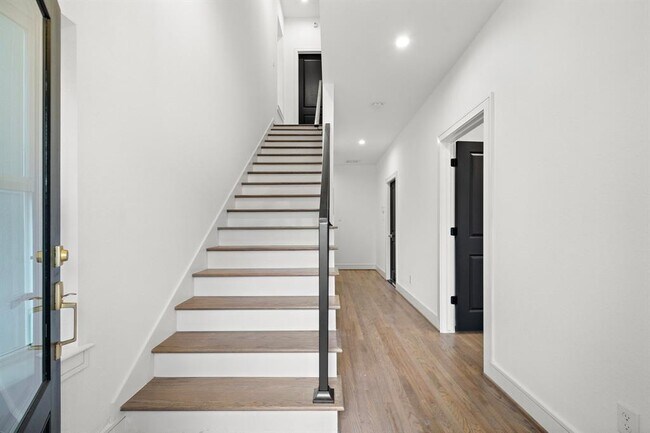 Foto del edificio - 1013 E 28th St