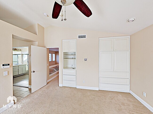 Foto del edificio - 275 Brookview Ct