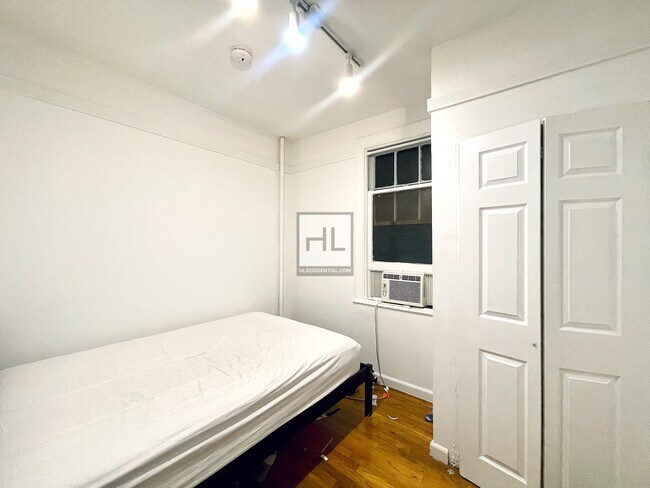 Foto del edificio - Bright 1.5 Bed | East 61st Street, Lenox Hill